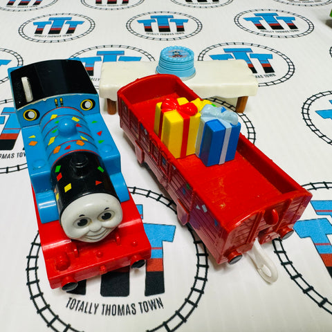 Birthday Celebration Thomas and Cargo Car with Presents and Table (2006) Good Condition Used - Trackmaster
