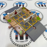 Level Crossing with Ramps BIGJIGS Rail Wooden - New no Box