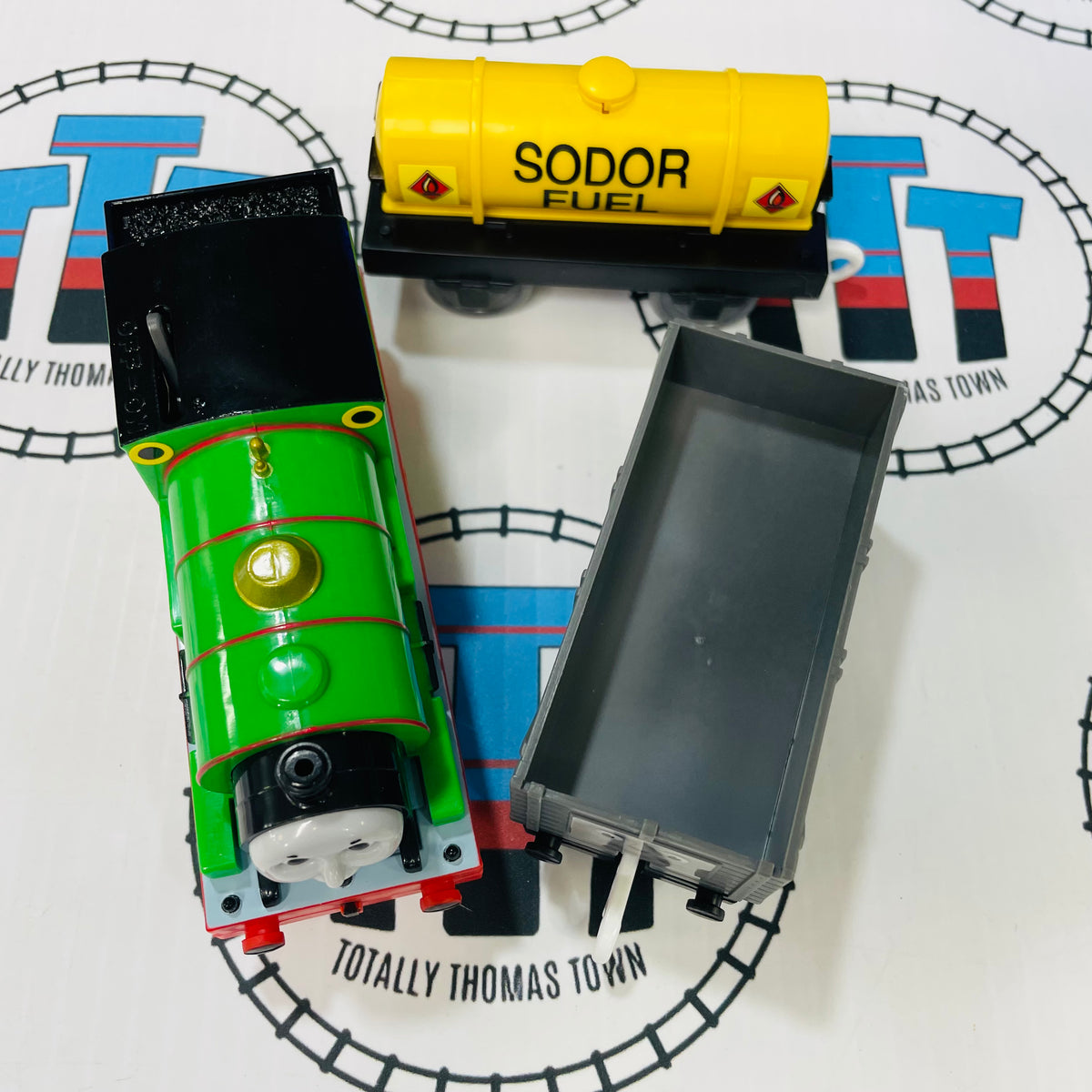 Percy With Tanker And Troublesome Truck 2002 New In Box TOMY percy-with-tanker-and-troublesome-truck-2002-new-in-box-tomy