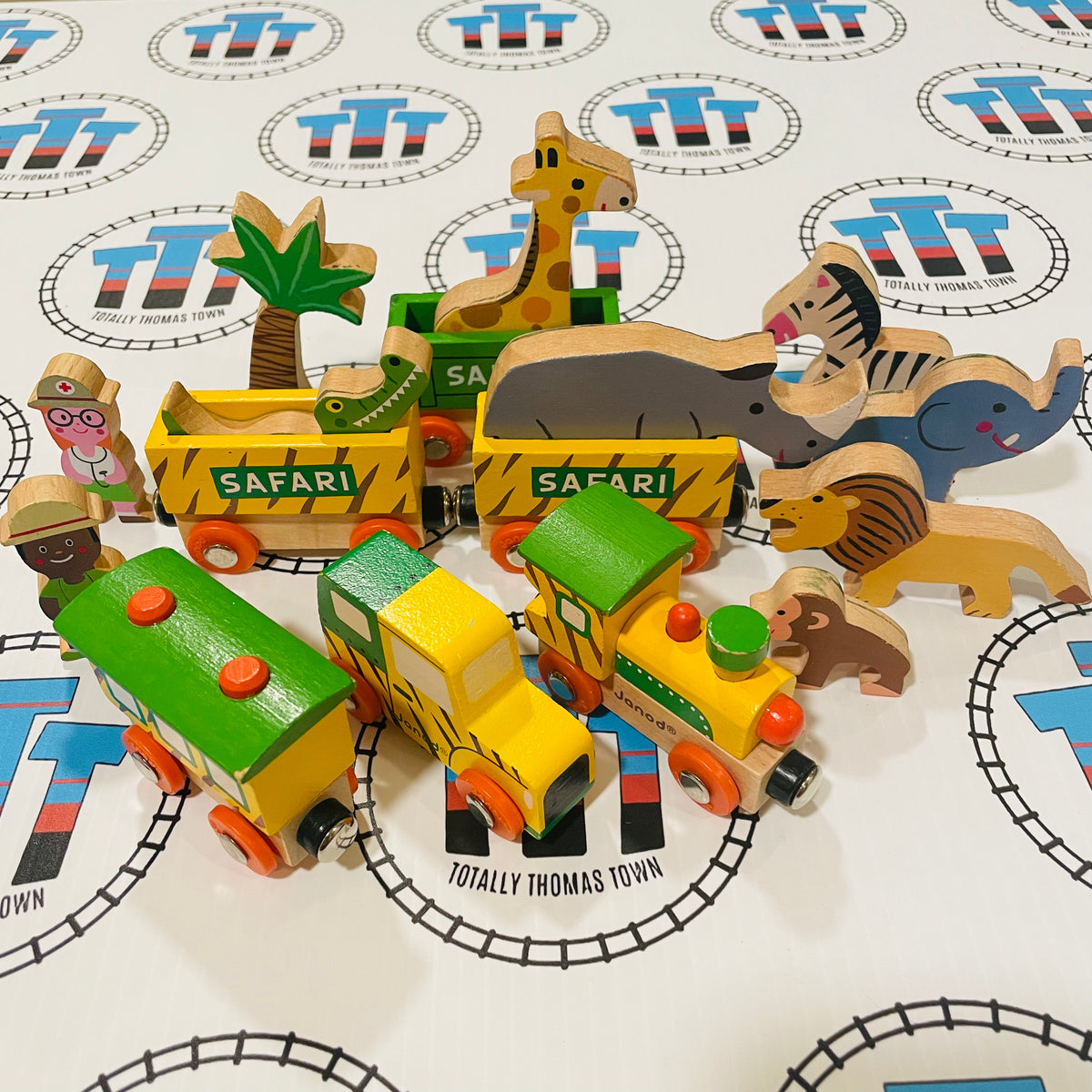Janod on sale train set