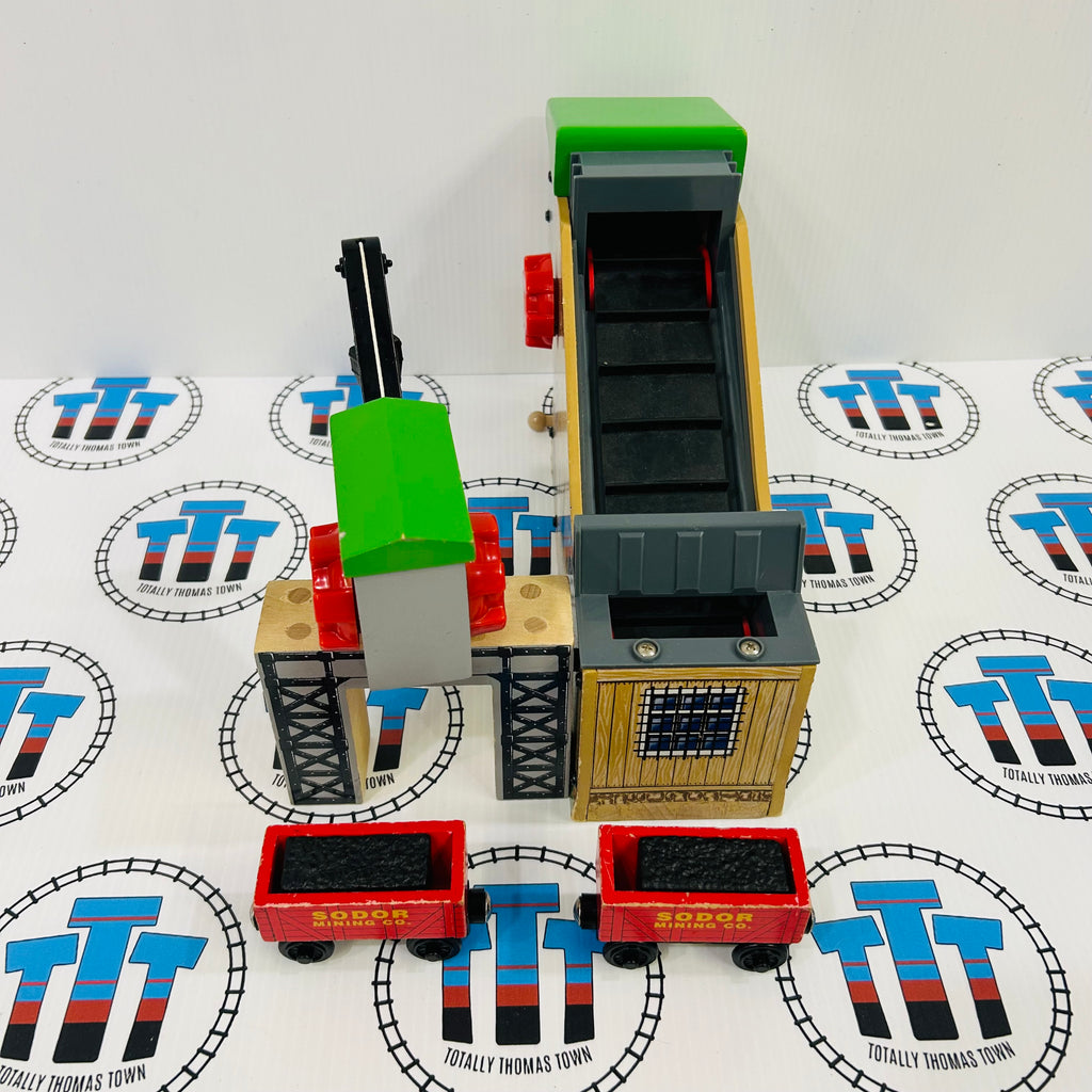 Coal Company (Sodor Mining Co.) with Conveyor, Crane, 2 Cargo Cars and
