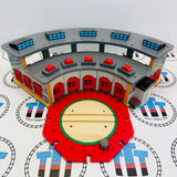 Deluxe Roundhouse #3 Discoloured Wall with Turntable No Rails/Different Colour Center Wooden - Used
