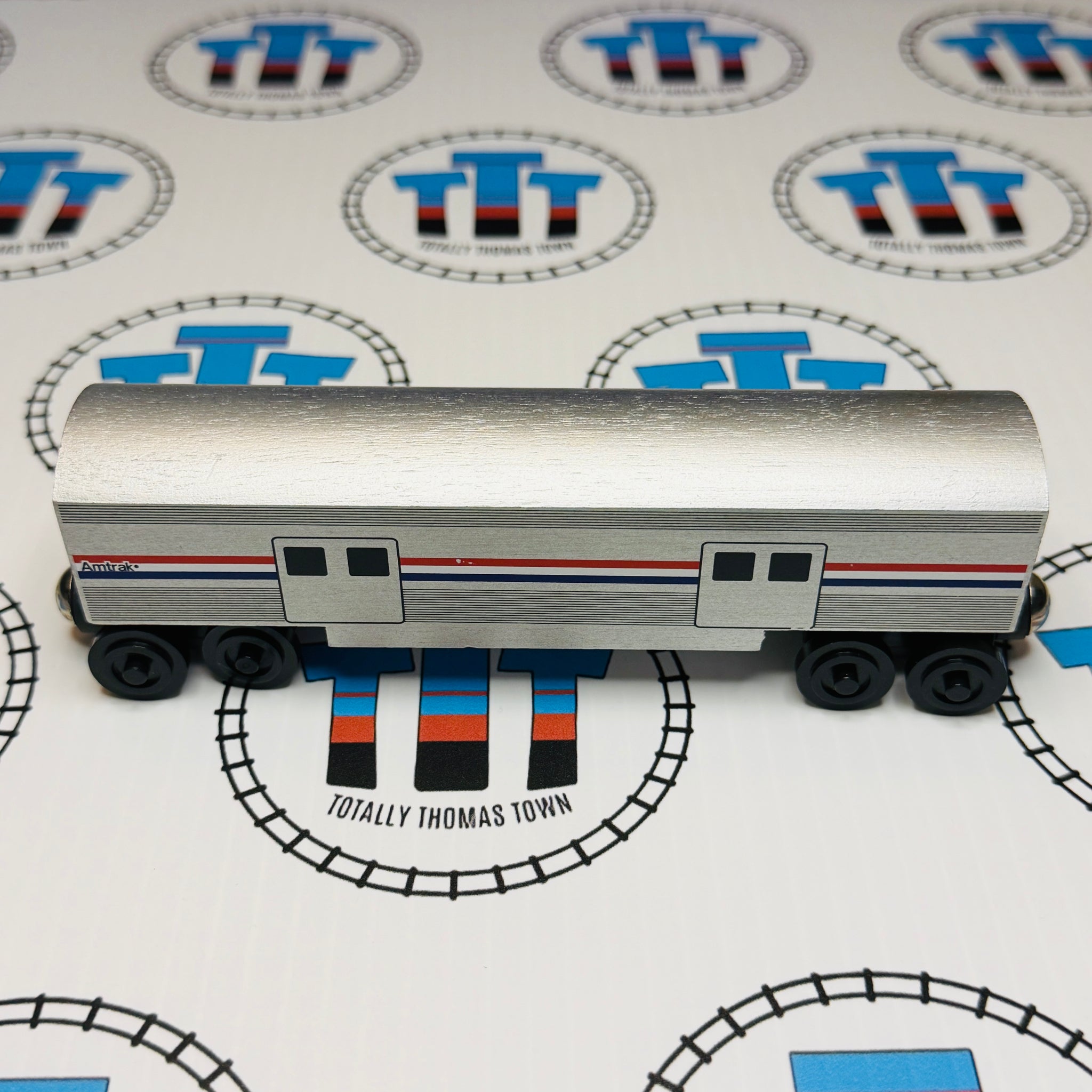 Whittle Shortline Amtrak Superliner Baggage Car Generic Brand