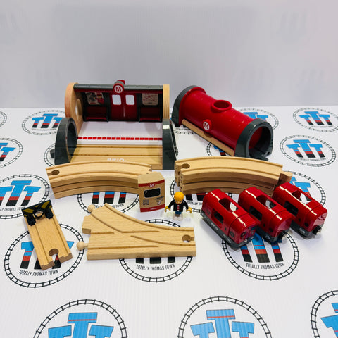 BRIO 33513 Metro Railway Set #1 (Missing Figure/Suitcase/1 Piece Not Brio) Wooden - Used