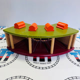 Roundhouse for 4 Trains Green Roof Wooden - Other Used
