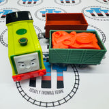 Scruff and Garbage Cars Missing 1 Cargo Piece (2013) Used - Trackmaster Revolution