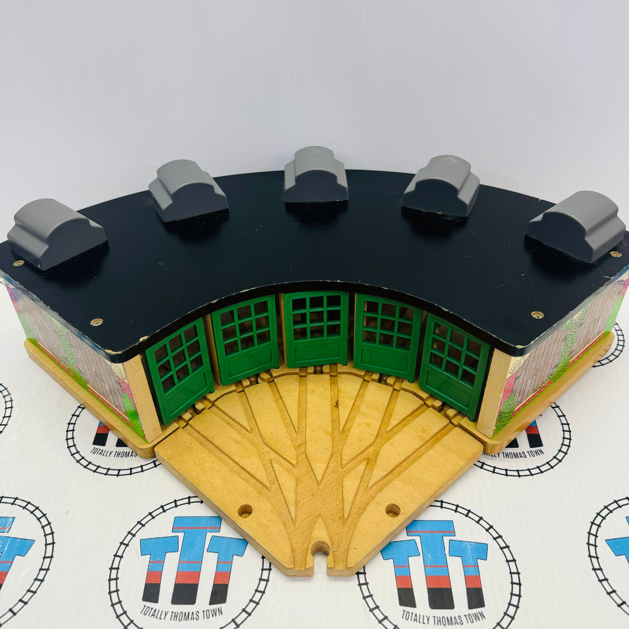 Roundhouse with Splitter #2 Chip in Track (Doesn't Affect Use