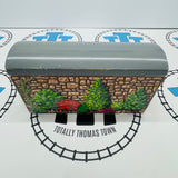 Tunnel de pierre gris foncé, toiture, Claquement, assez bon état #2 Bois teinté/ébréché - Usagé