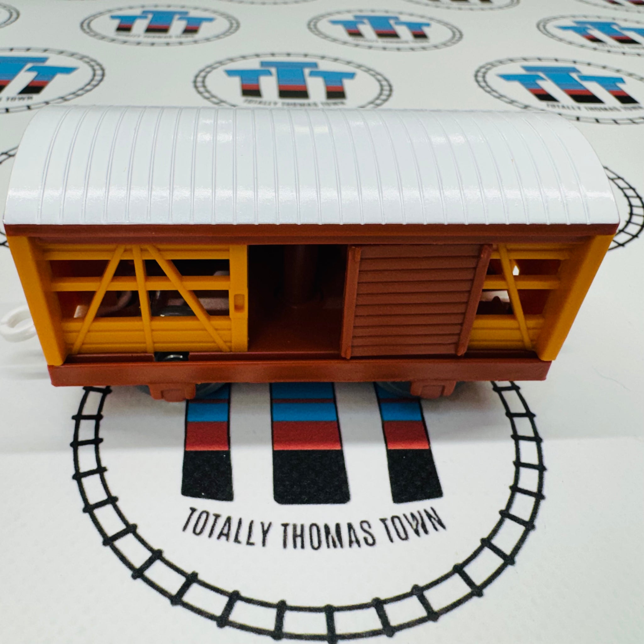 Box Car Orange with Opening Doors New no Box - TOMY – Totally
