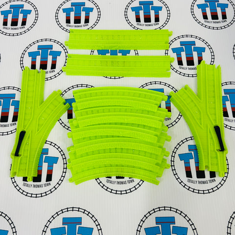 Glow-In-The-Dark Track Pack (10 Pieces) Used - Trackmaster
