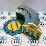 Tidmouth Sheds Roundhouse #3 with Discoloured Turntable Wooden - Used