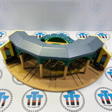Tidmouth Sheds Roundhouse #3 with Discoloured Turntable Wooden - Used