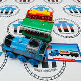 Winter Wonderland Thomas, Present Car and Winter Caboose with Card (Learning Curve 2002/2003) Wooden - Used