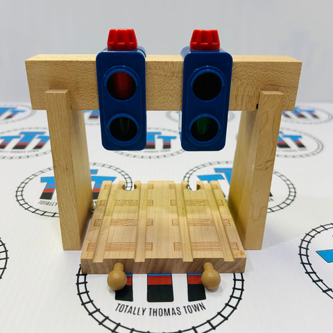 Over the Track Signal with Track Wooden - Used
