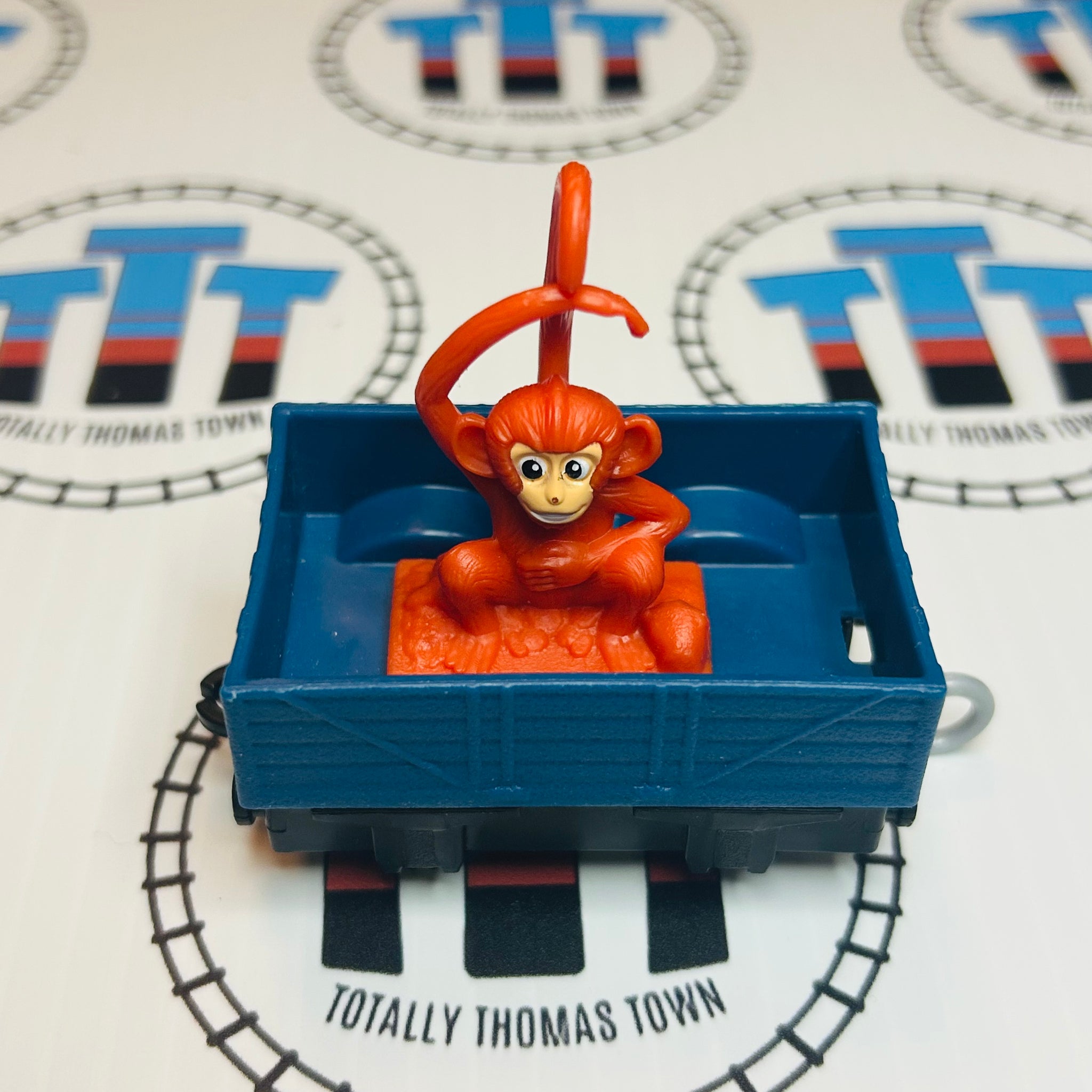 Cargo Car with Monkey Used - Trackmaster Revolution – Totally