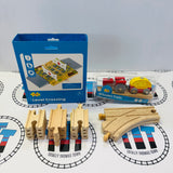 BIGJIGS Value Track Pack with Red Tractor and Level Crossing with Ramps 16 Pieces - New no/in Box
