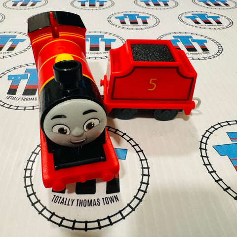 James and Tender All Engines Go New no Box - Trackmaster Revolution