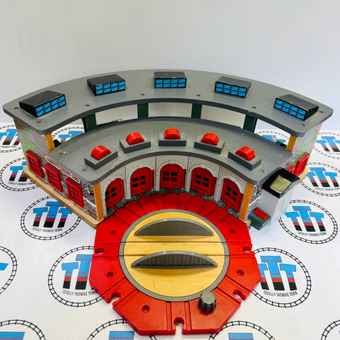 Deluxe Roundhouse #5 with Turntable One Door Not Working Wooden - Used