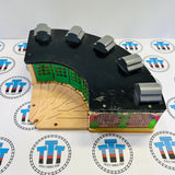 Roundhouse with Splitter #4 Wooden - Used