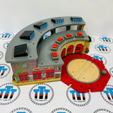 Deluxe Roundhouse #4 Discoloured Walls/Fair Condition with Turntable No Rails Wooden - Used