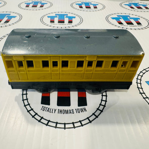 Green Passenger Car (2006) Good Condition Used - Trackmaster