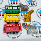 Trains de cirque (Learning Curve 1996) avec éléphant, lion, girafe et zèbre en bois - Occasion