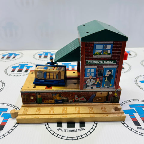 Tidmouth Hault Station with Cargo #1 (Slightly Chipped Pegs) Wooden - Used