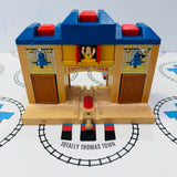 All Aboard Elsbridge Station with Lights and Sound #1 Right Door No Light/Sound when Open Wooden - Used