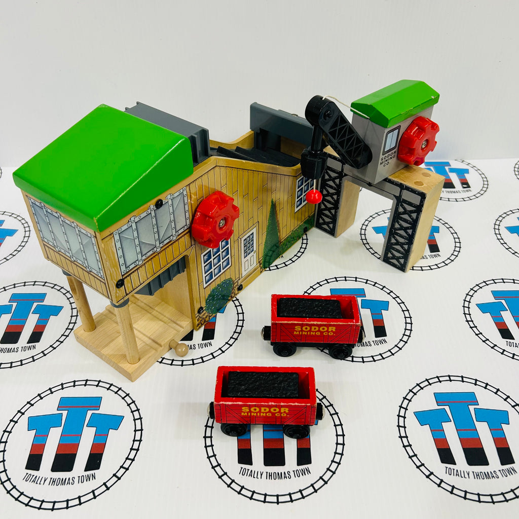 Coal Company (Sodor Mining Co.) with Conveyor, Crane, 2 Cargo Cars and