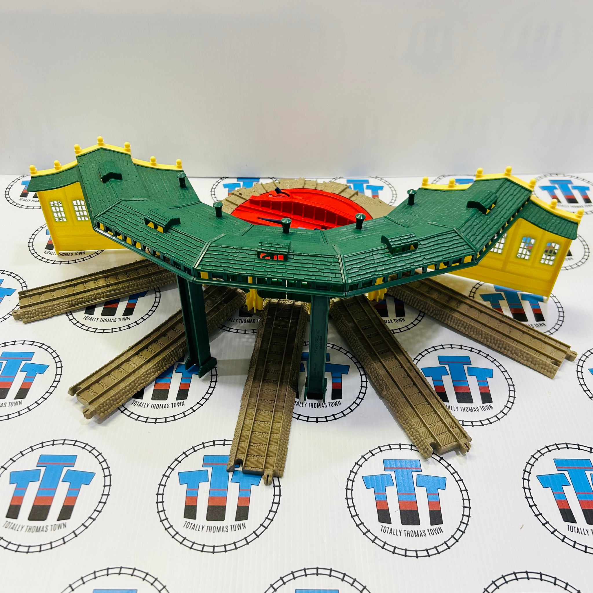 【TTT】 Tidmouth Sheds 5 Doors with Turntable & Back Supports (HIT Toy