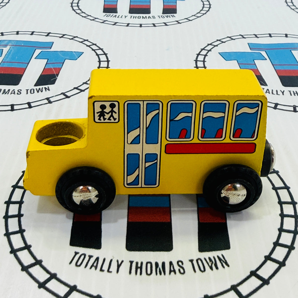 BRIO 33631 School Bus Wooden - Used – Totally Thomas Town