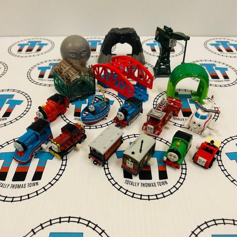 Capsule Plarail Wind-Up and Pull Along Broken Pieces, Missing Pieces, Missing Stickers Fair Condition/Glued Value Pack #5 - Used