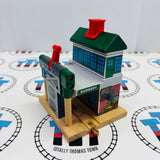 Suddery Signal Station #2 with Sounds/Lights (Cracked Lever/Sir Topham Hatt Does Not Flip) Wooden - Used