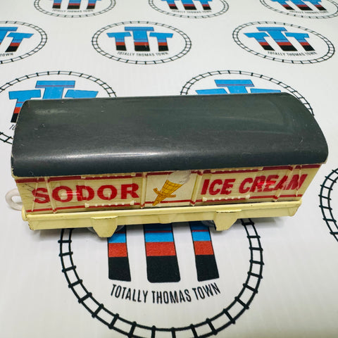 Ice Cream Cargo Fair Condition Used - Trackmaster