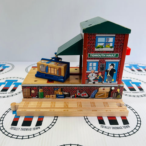 Tidmouth Hault Station with Cargo #2 Fair Condition Wooden - Used