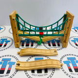 Pont suspendu #3 - Écaillement de peinture, en bois - Occasion