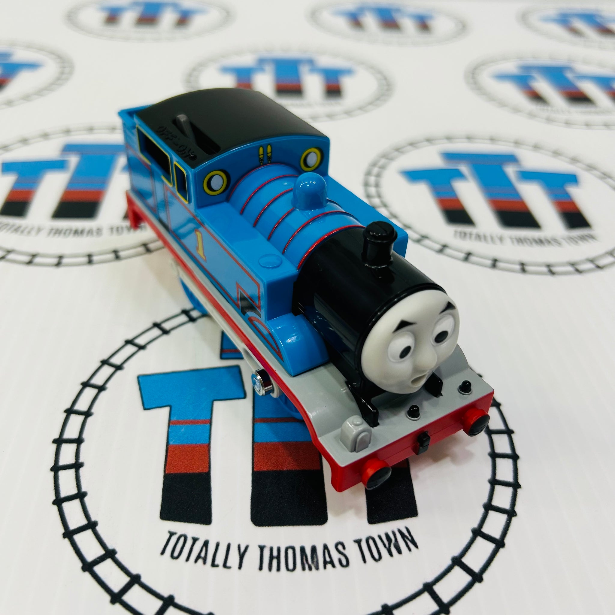 Surprised Thomas (2002) New no Box - TOMY – Totally Thomas Town
