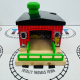 Ferme Laitière de Sodor avec 2 Vaches, 1 Tonneau à Lait et 1 Wagon-Citerne (Piquet Cassé) Bois Rare - Occasion