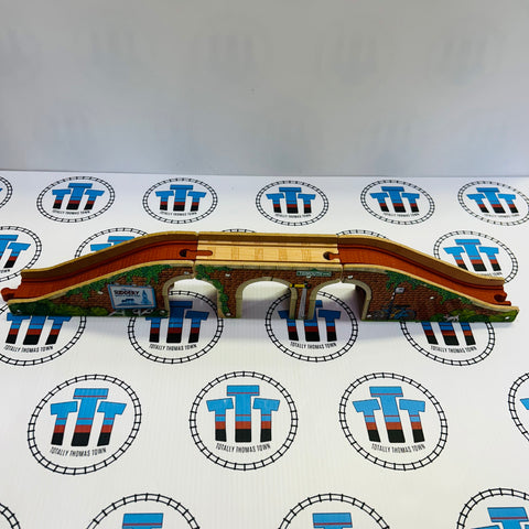 Suddery Transforming Track Bridge Fair Condition Thomas Brand Wooden - Used