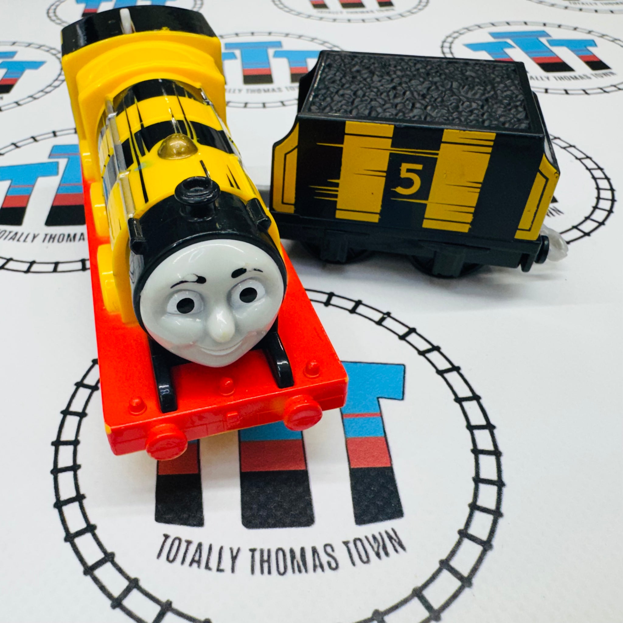 Busy Bee James with Tender (2013) Used - Trackmaster Revolution