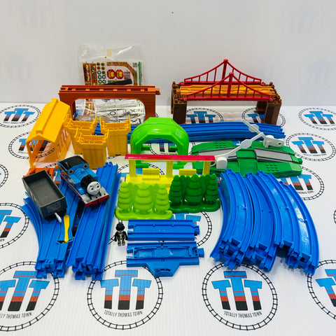 Welcome to the World of Plarail Thomas! Best Selection Set with Trains New in Box - TOMY
