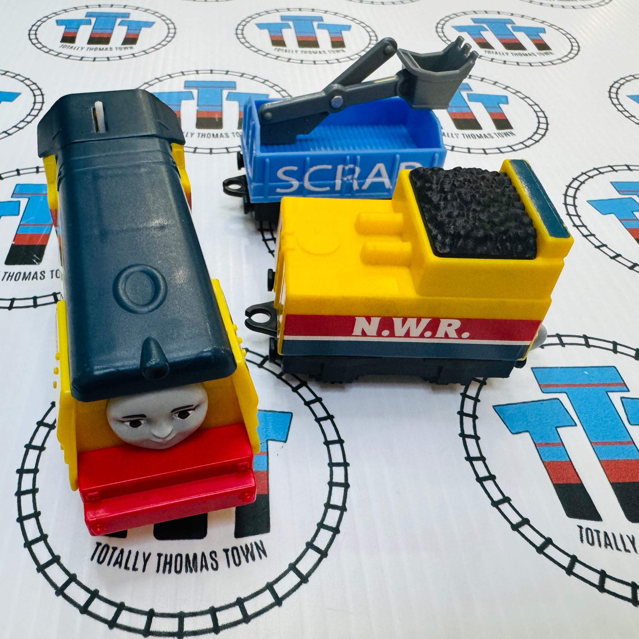 Rebecca and Tender with Partial Cargo (2013 Mattel) Used