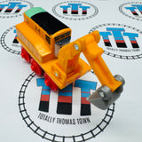 Oliver l'excavatrice (Mattel) Godet ébréché en bois - Usagé