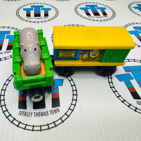 Sodor Zoo Cars with Roaring Lion Green (Learning Curve) Crack on Face Wooden - Used