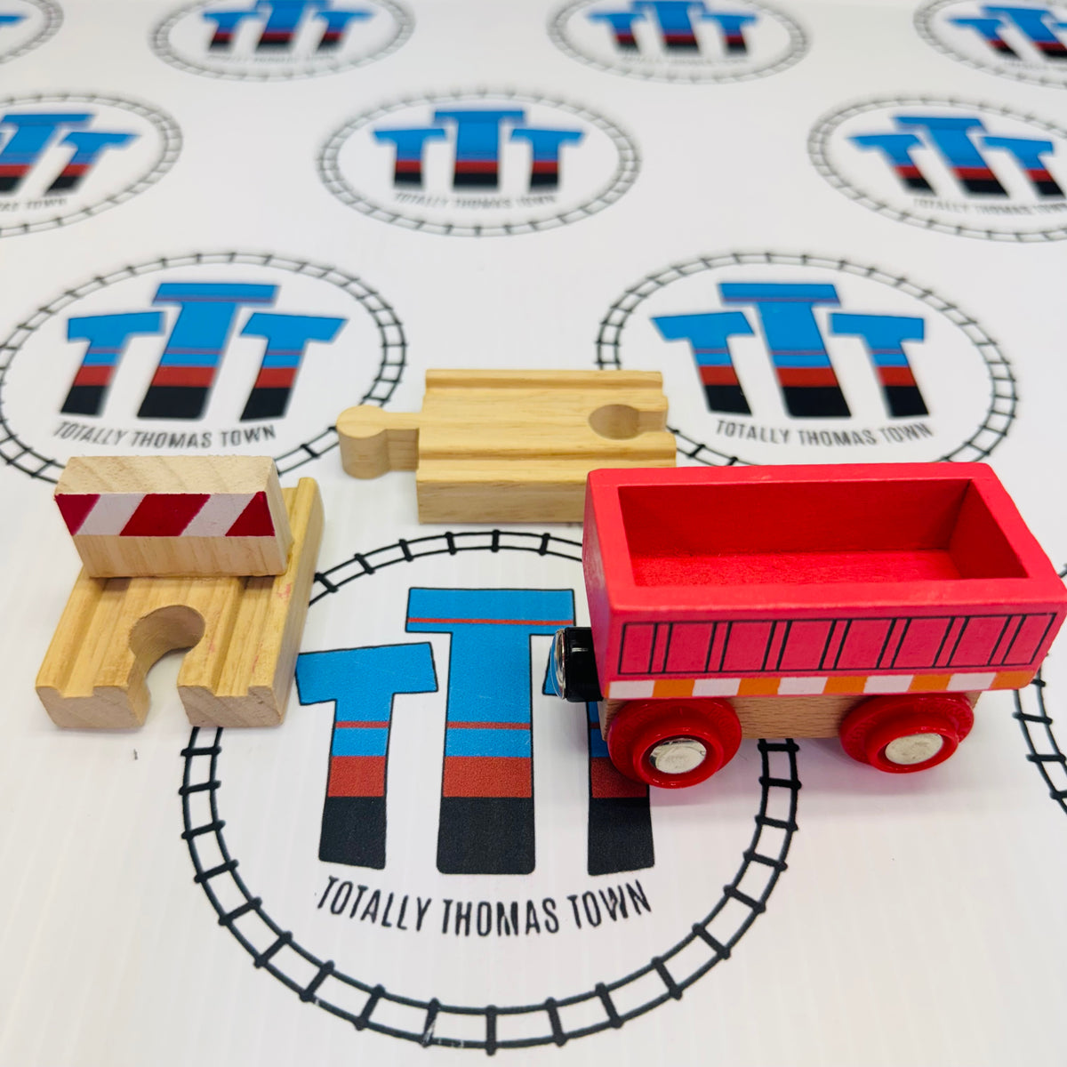 TIER 4: FREE OVER $100 (CAD) - Wagon Pink with Track Wooden - New in B ...