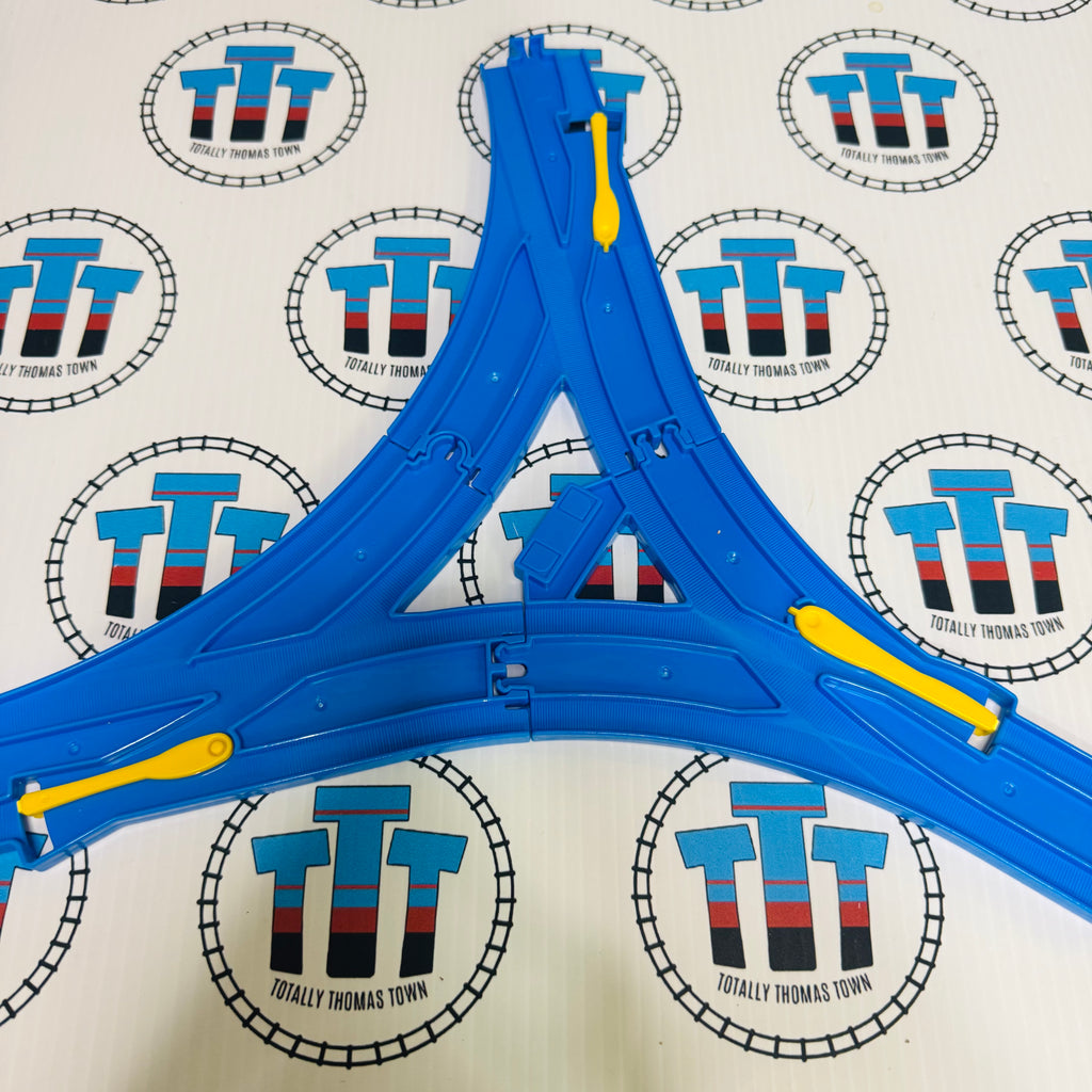 Triangle Rail R-30 New in Package - TOMY – Totally Thomas Town