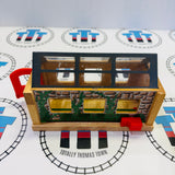 Remise à locomotives n° 2, bon état, en bois – occasion
