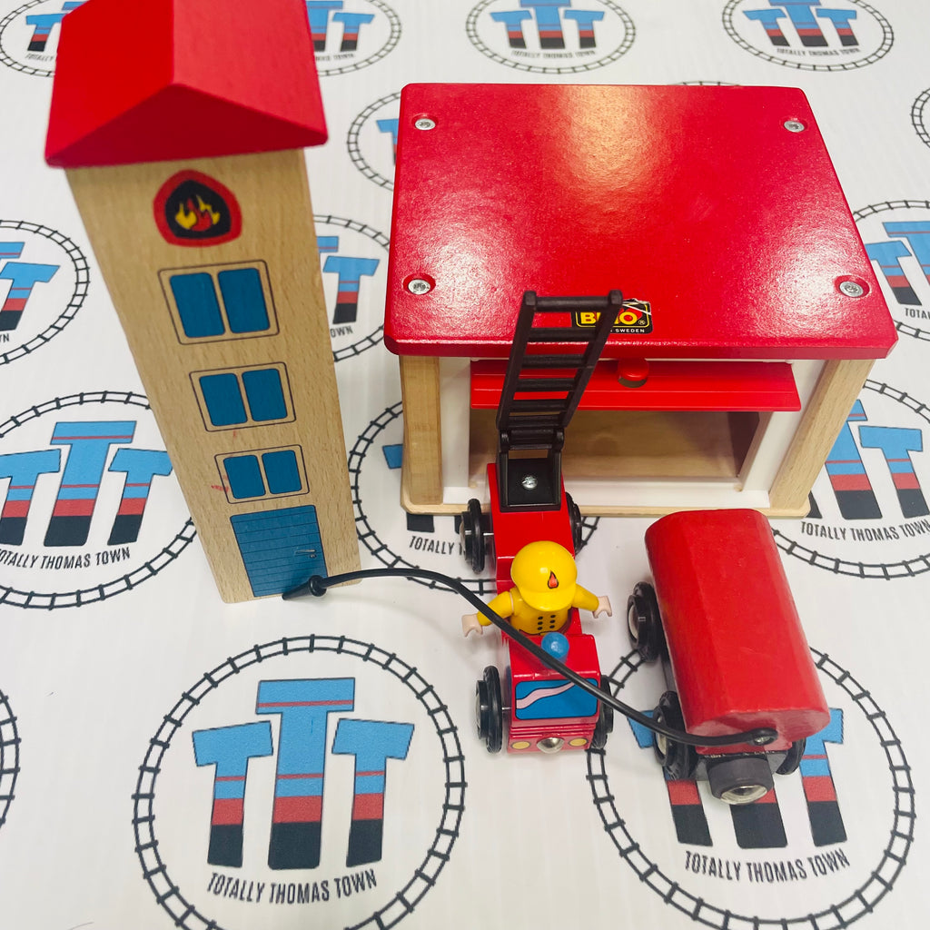 BRIO Fire Station Set 2 33584 Vintage Missing 1 Spring in Fire Stati Totally Thomas Town