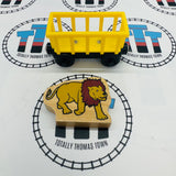 Train de cirque en bois avec lion - Occasion