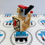 Sodor Cargo Co. Grue #3 Clickity Clack (Petites marques/Le fil se coince en descendant) avec wagon (1997) En bois - Usagé